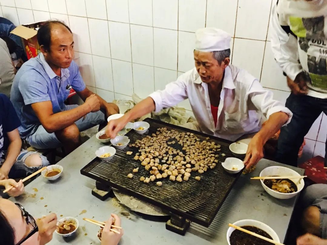 昆明疫情期间日销400000块,一口咬出“豆浆”的豆腐,在家就能吃