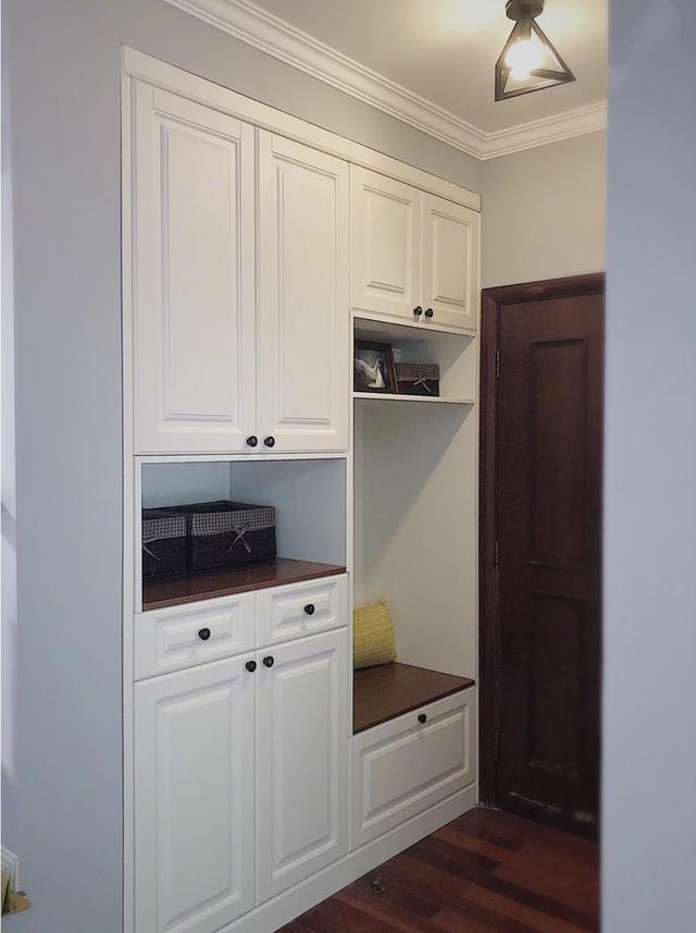 玄关鞋柜装修十大禁忌,鞋柜没做到顶上方的空间怎么利用