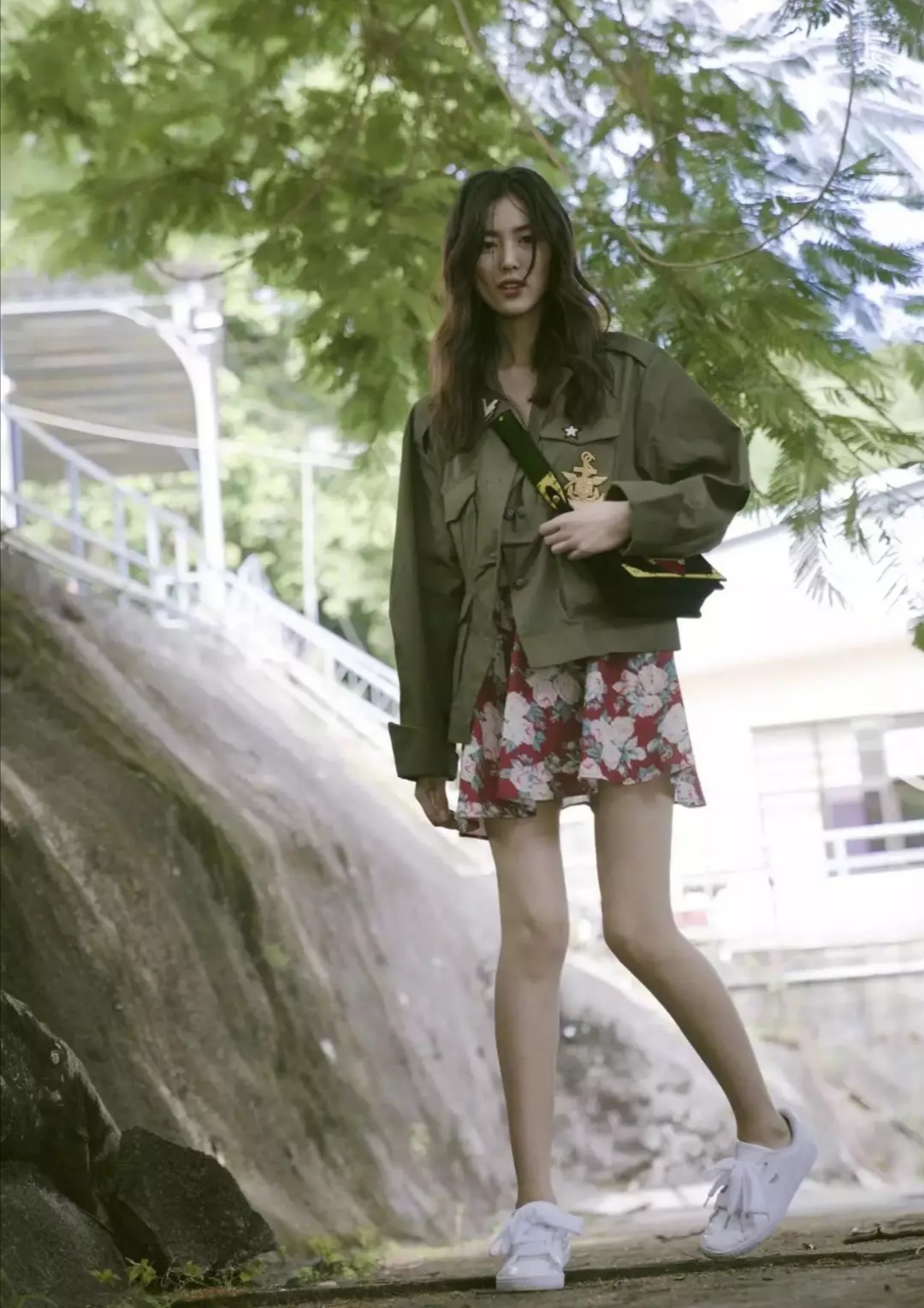 撩爆直男的“吸肉裙”，到底有什么好看？千万女生疯狂点赞