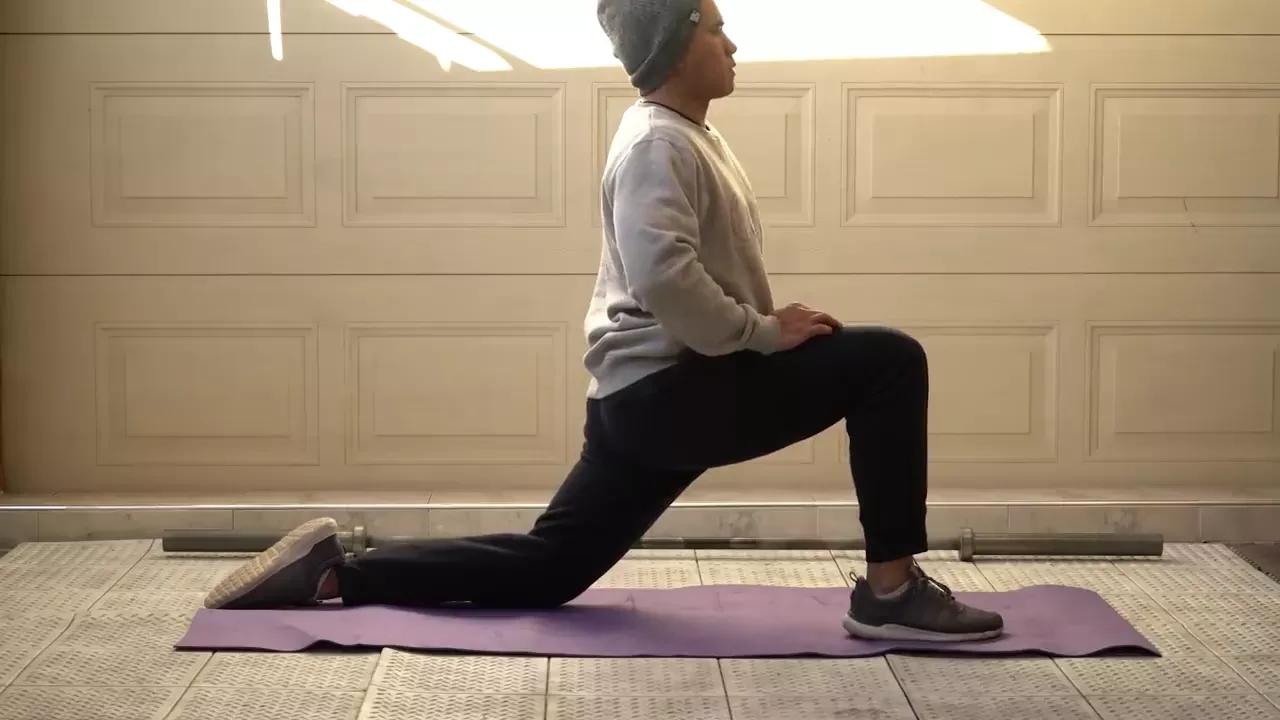 什么动作拉伸腰部,缓解腰部疼痛的拉伸