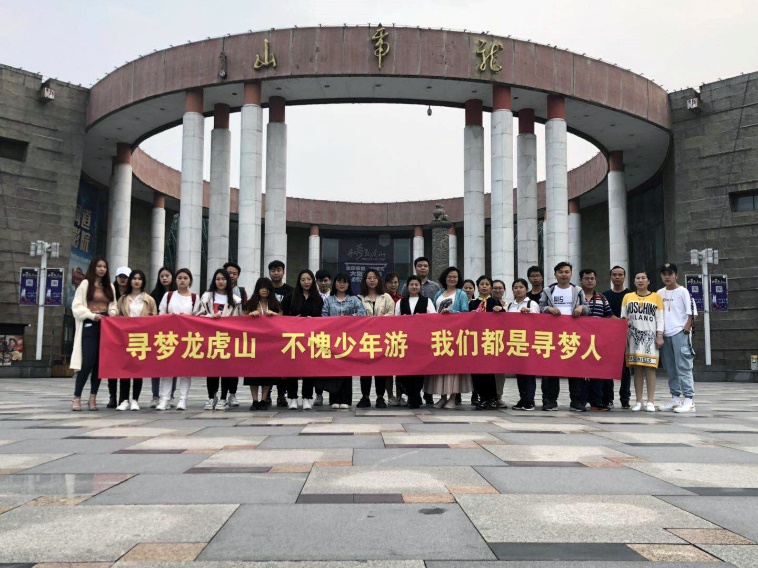 一日游遍江西龙虎山是什么体验？这些寻梦人去尝试了一下