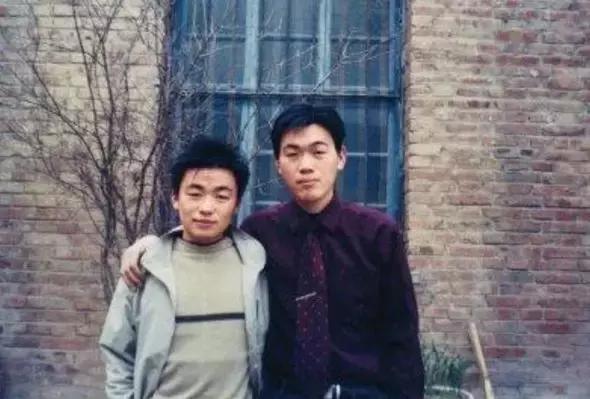 人民日报点评郭德纲岳云鹏王宝强,央视评郭德纲马云王宝强