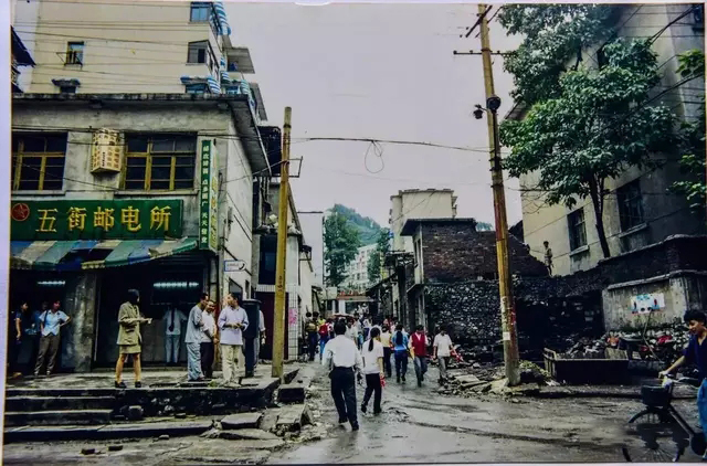 80多岁老人家眼睛看不清,80岁老人眼睛看东西雾蒙蒙