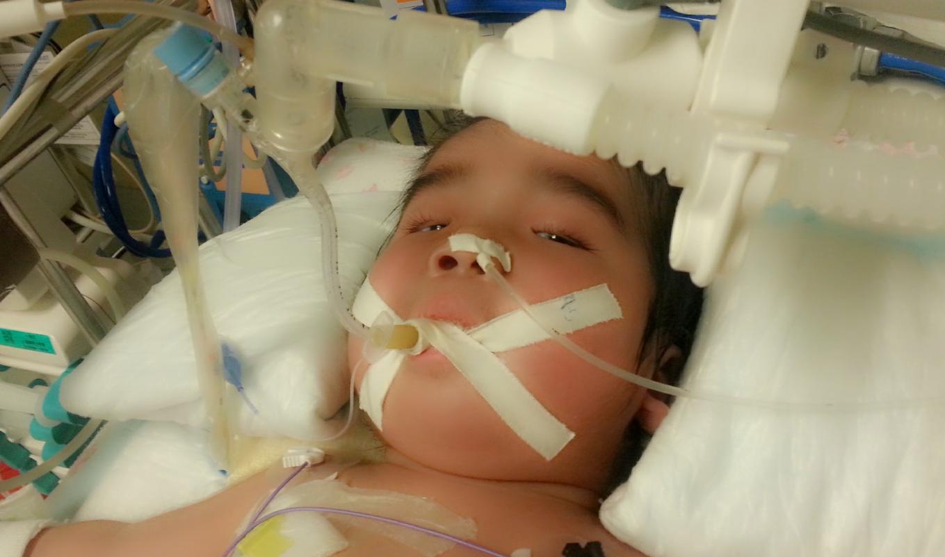 宝宝不小心吃了弹珠怎么办,4岁小孩吞下塑料弹珠能排出来吗