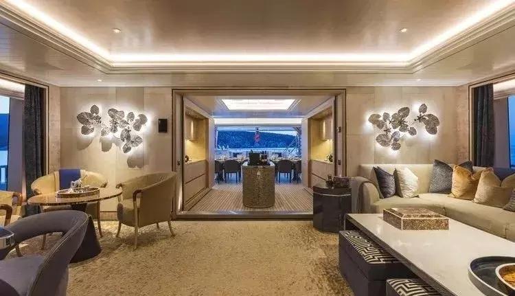 最豪华游艇别墅,一艘超级游艇多少钱