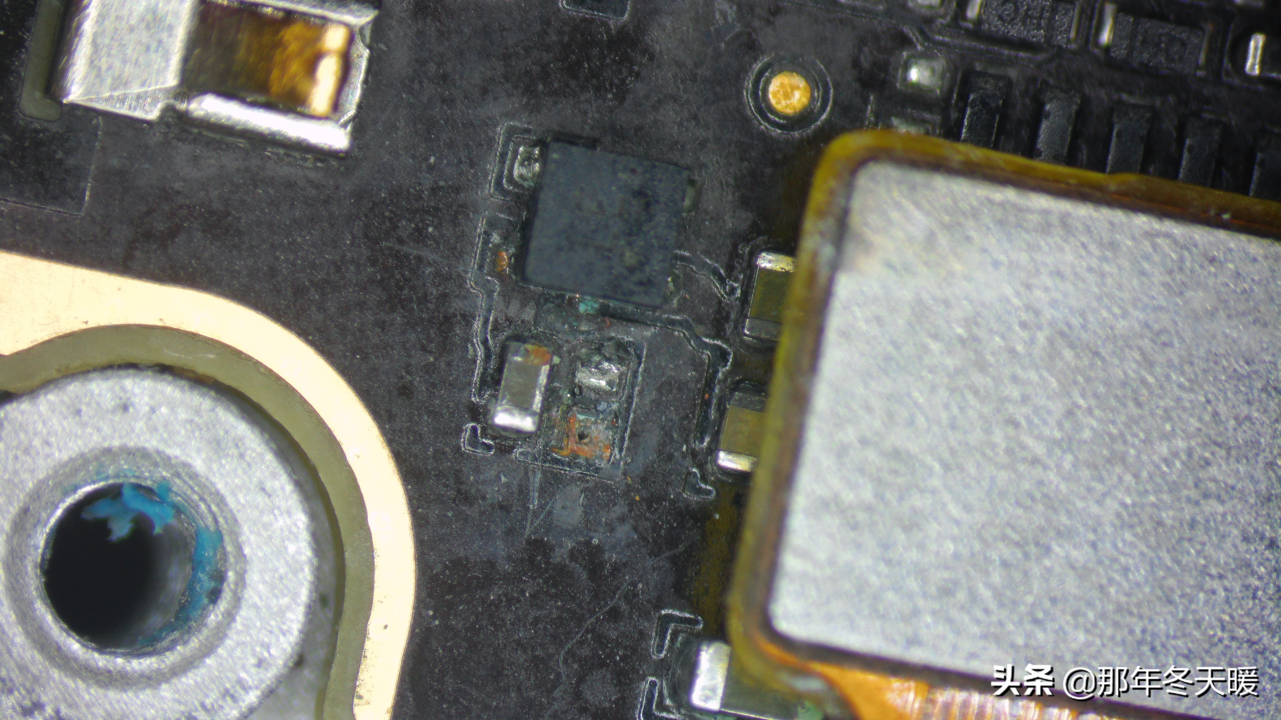 小米9进水不开机维修视频,小米8se进水了修多少钱