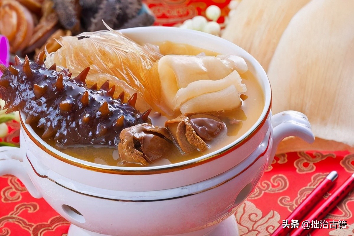 陪着领导喝椰子汁儿