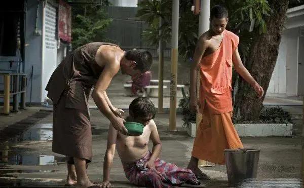 泰国最灵验的戒毒方法,世界公认最强戒毒方法