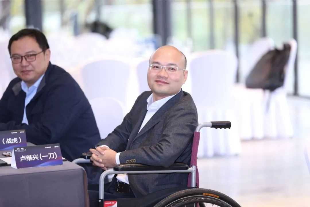 优信集中力量打造二手车在线商城 (优信二手车购车模式)