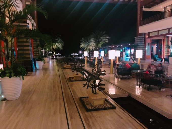 海南冲浪旅游攻略,海南万宁日月湾冲浪攻略