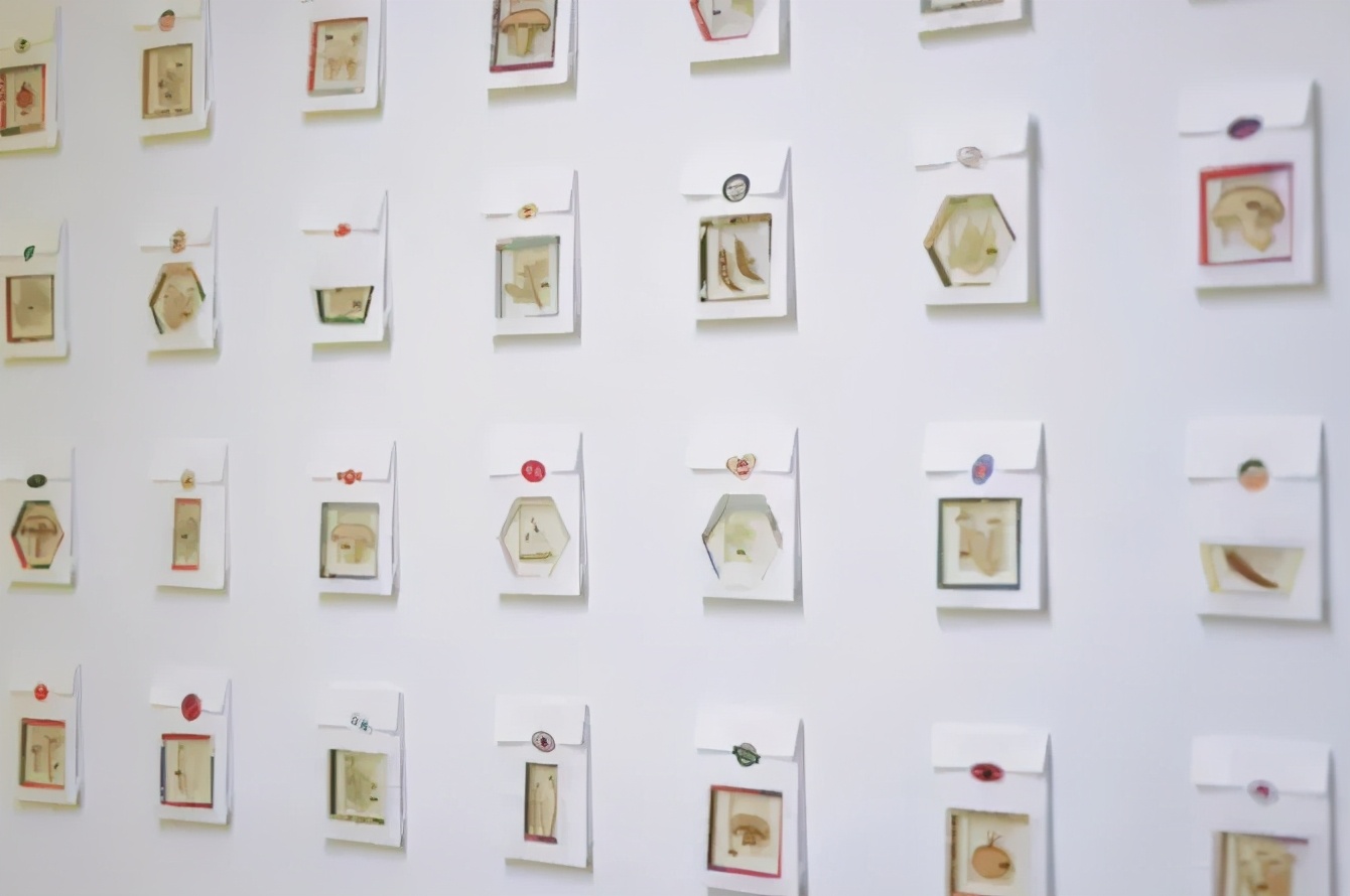 上海女孩用自己的身体做展,揭开女性身材的压抑史:真的瘦够了