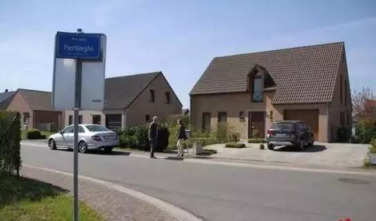 这个漂亮的中国女人轰动整个西方被尊为“圣母”,中国却少人知道