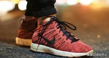 有什么小妙招防鞋臭,鞋特别臭有什么妙招