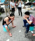 被小学生堵厕所搞笑视频,被一群小学生堵厕所怎么办