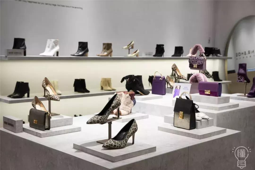 一口气开了三家火锅,一口气连开六家店