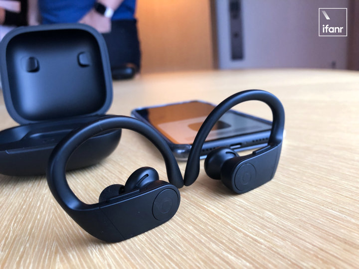 powerbeatspro首次连接,powerbeatspro体感感应