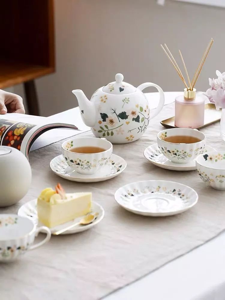 星巴克现在还有吸管吗,星巴克又出新品啤酒味的咖啡