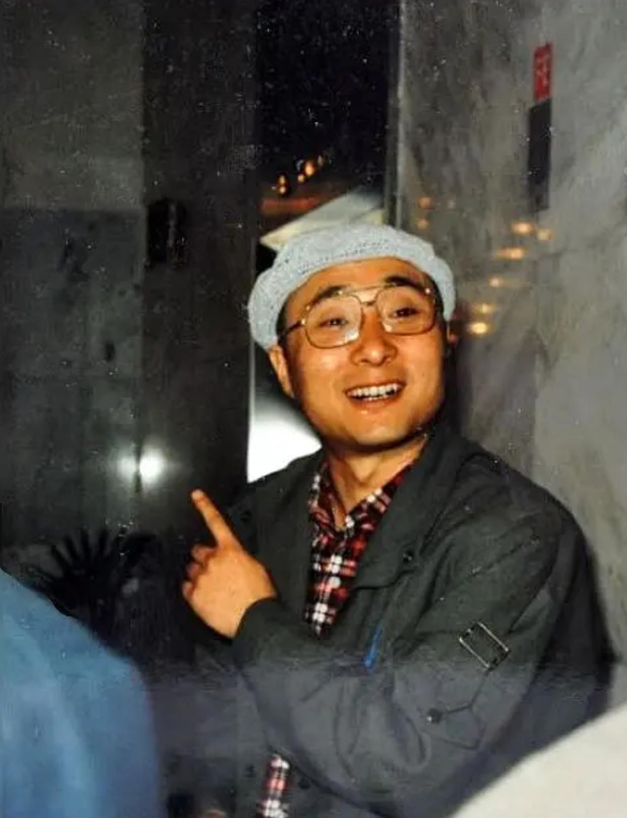 陈佩斯祖传抠门视频,倪萍调侃陈佩斯抠门