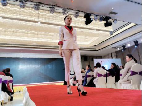 共享美衣:服装界“华为”登陆襄阳,云上衣橱走进万家