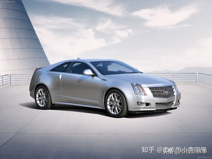 女人眼中的凯迪拉克xt6,女生眼中的奔驰和凯迪拉克
