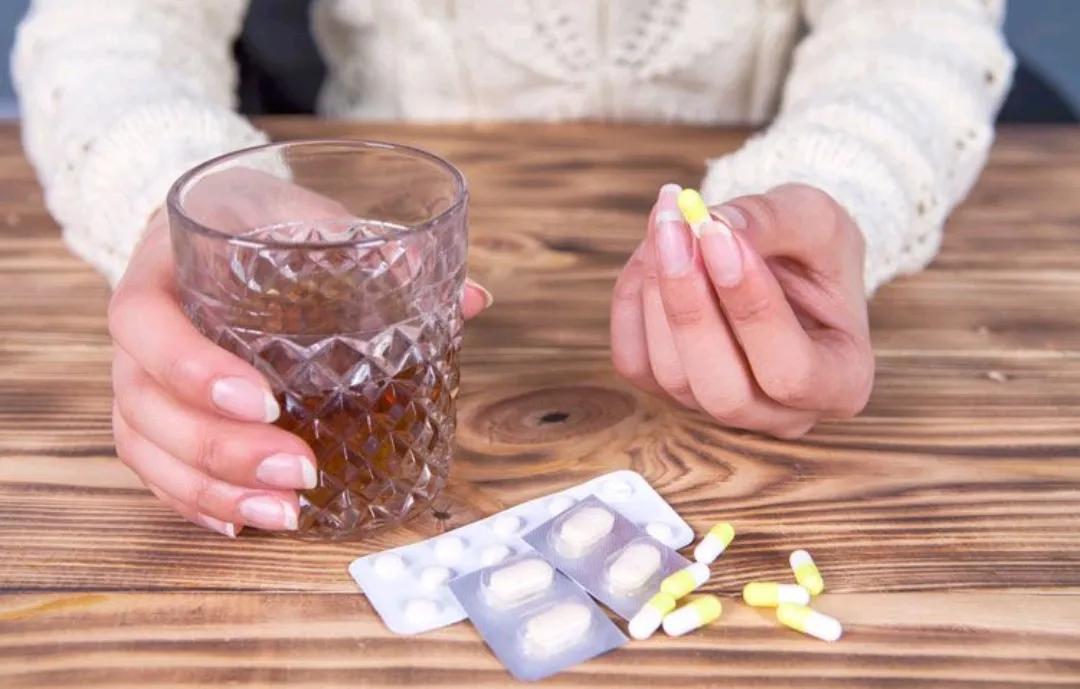 长期服用他汀类药会出现什么状况,长期服用他汀类药会产生什么后果