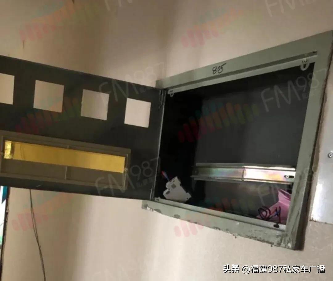 福州谢先生糟心了！房子被砸！！