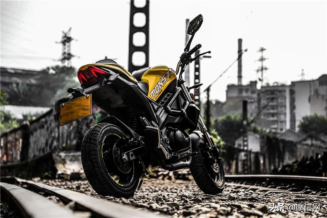 银钢小怪兽150是地平线吗,银钢小怪兽150摩托车好不好