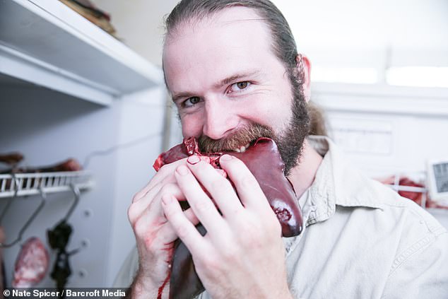 美国男子身患怪病,美国男子患怪病