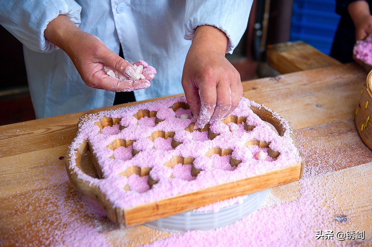 古代苏州状元必吃的糕点,只因寓意吉利,如今高考学生也抢着买