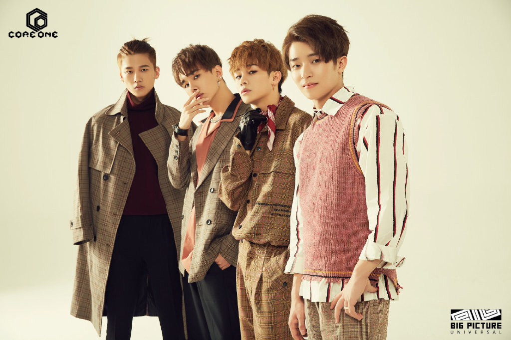 易烊千玺偶练,易烊千玺小成员