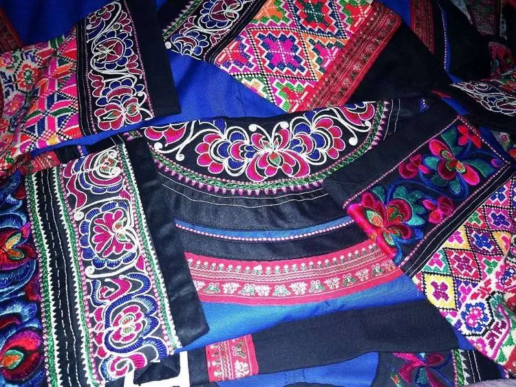 阿哲歌舞《绣嫁妆》赏析