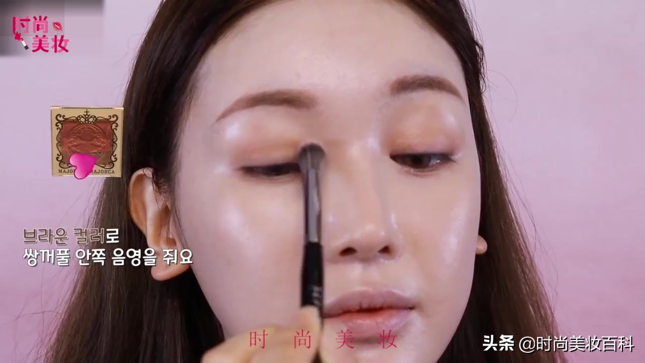 化妆教程日常妆精致黑眼圈很深,时尚化妆妆面造型