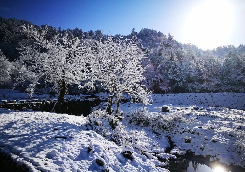 成都附近看雪一日游推荐表,成都周边轻徒步玩雪一日游