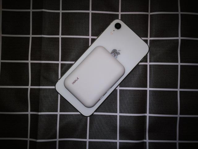 爱沃可iwalk二合一无线充电宝,爱沃可iwalk充电宝typec