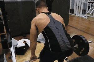 打造背部倒三角的七个黄金动作,背部肌肉倒三角怎么练无器械