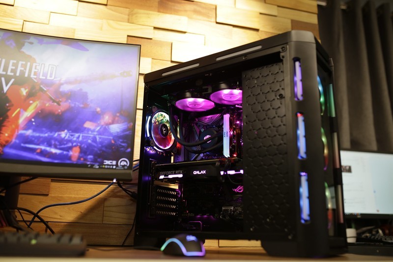 贫穷限制了想像，跑分64万烧包主机扫雷卡不卡？