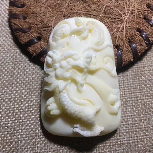 真假琥珀蜜蜡的鉴别,蜜蜡手串的种类及鉴别