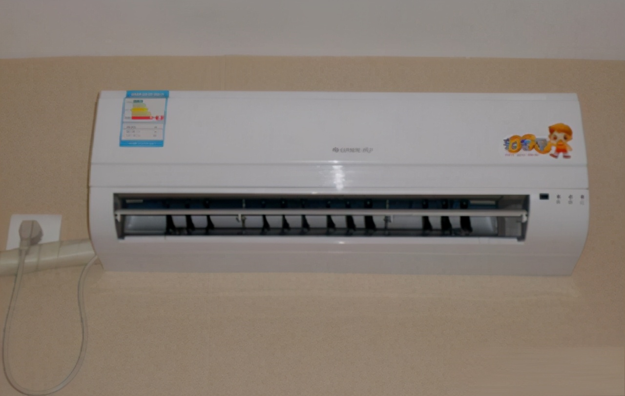 所有的电器都是220v吗,空调输入功率2160瓦相当于多少匹