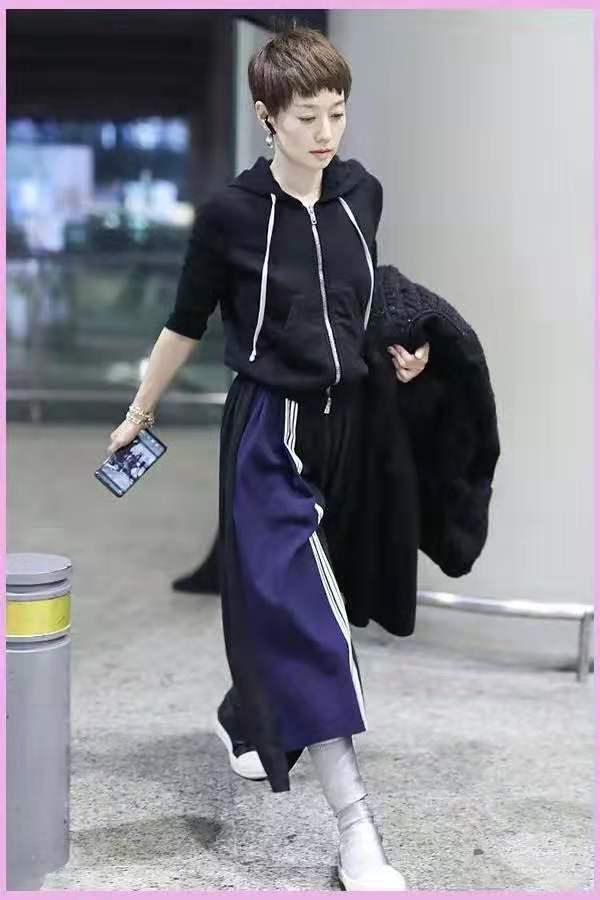 马伊琍一身黑钻鱼尾,马伊琍一字带高跟