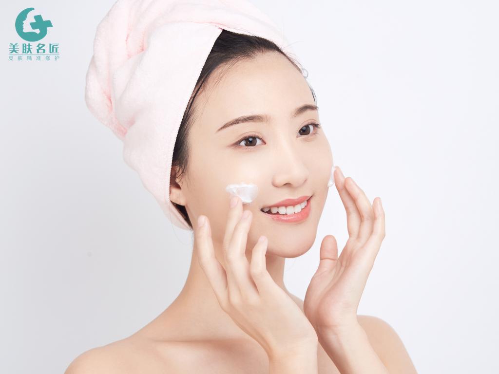 40岁抗衰老皱纹方法,二十出头眼部皱纹很深怎么办