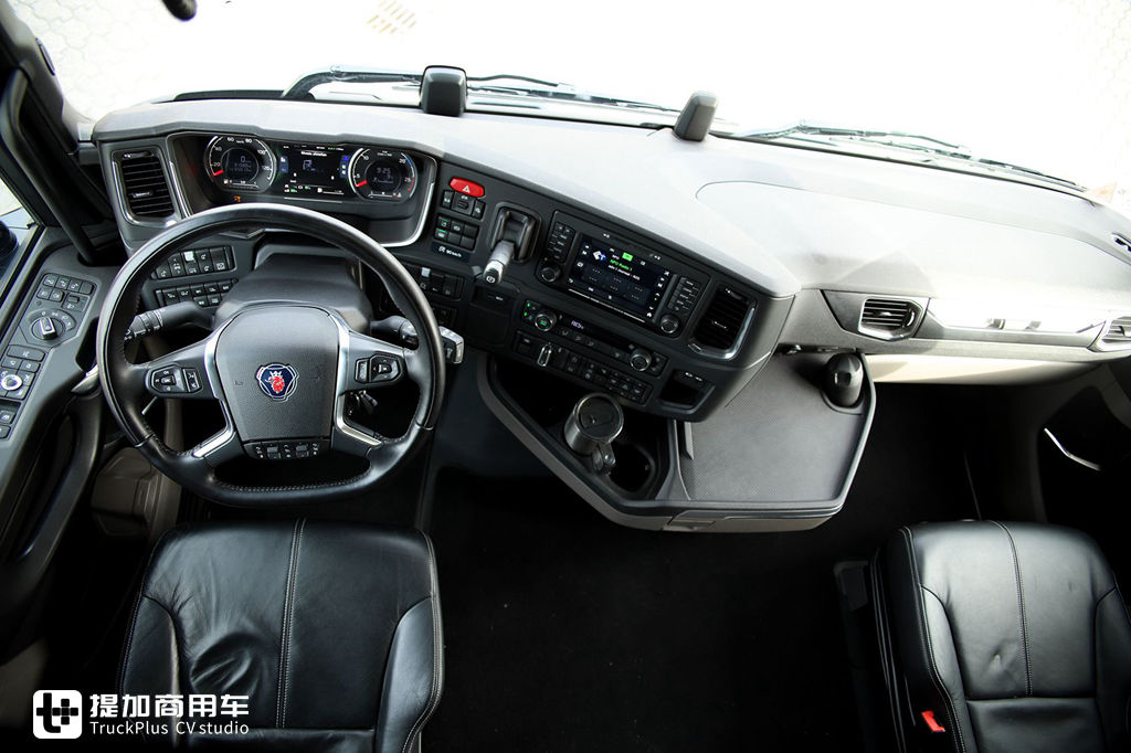 沃尔沃奔驰斯堪尼亚哪个好,奔驰沃尔沃斯堪尼亚卡车哪个更好