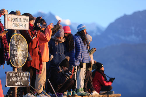 在尼泊尔100人民币能干什么 (尼泊尔的养老待遇)