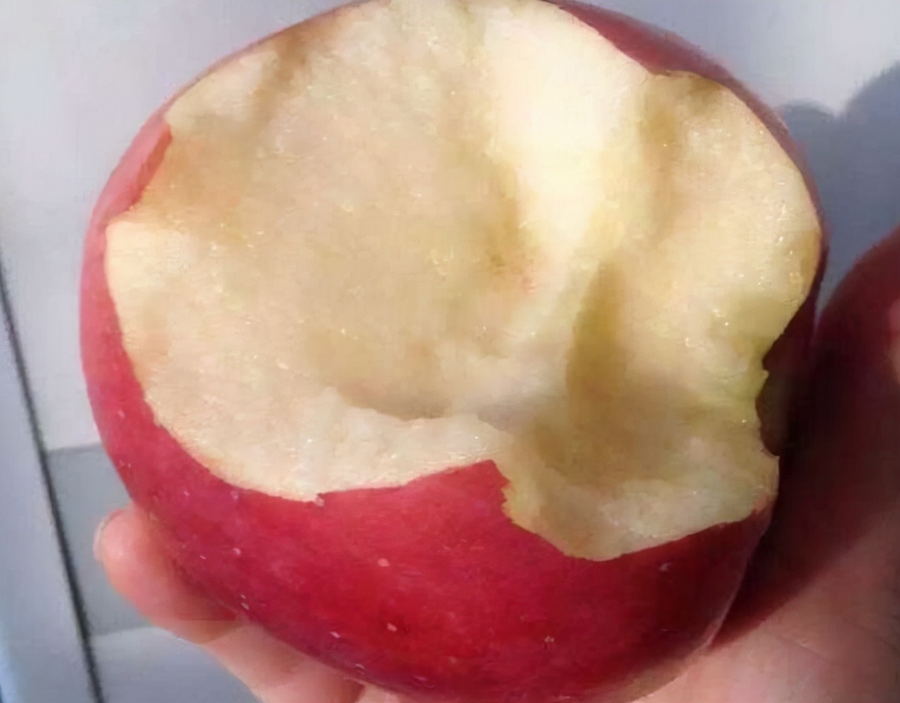 女性例假期间都需要注意什么？提醒：尽量牢记“二洗三吃四不要”