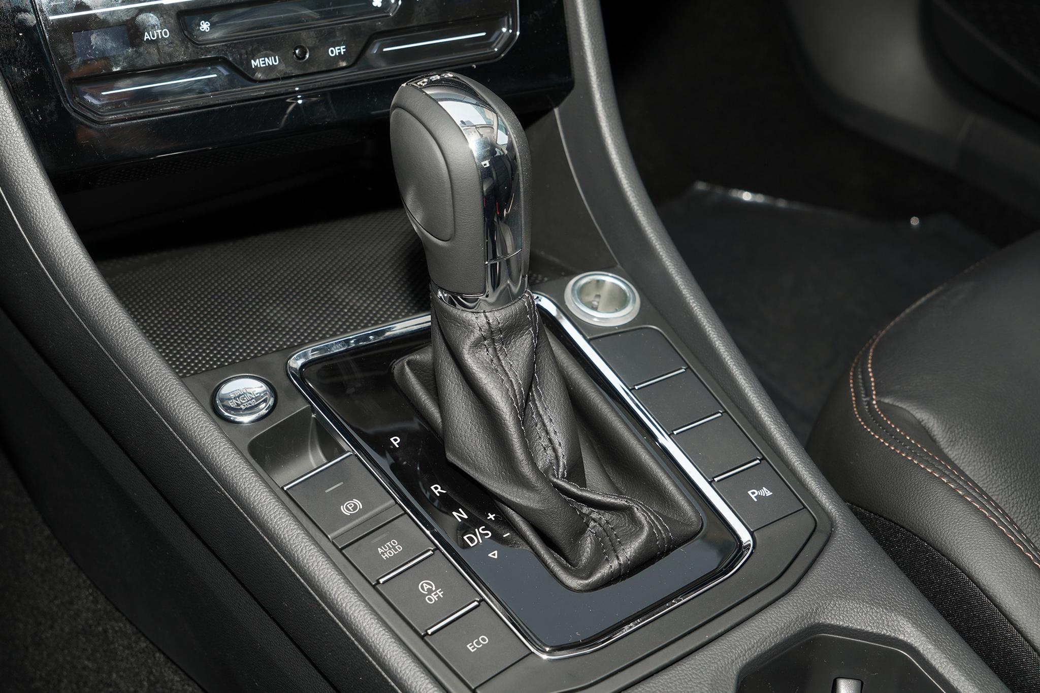 宝来2021款1.4t280精英落地价,宝来2019款改款280tsidsg精英型国vi