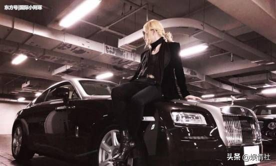 日本第一陪酒女引退!滴酒不沾却日赚1个亿,首相都被她征服