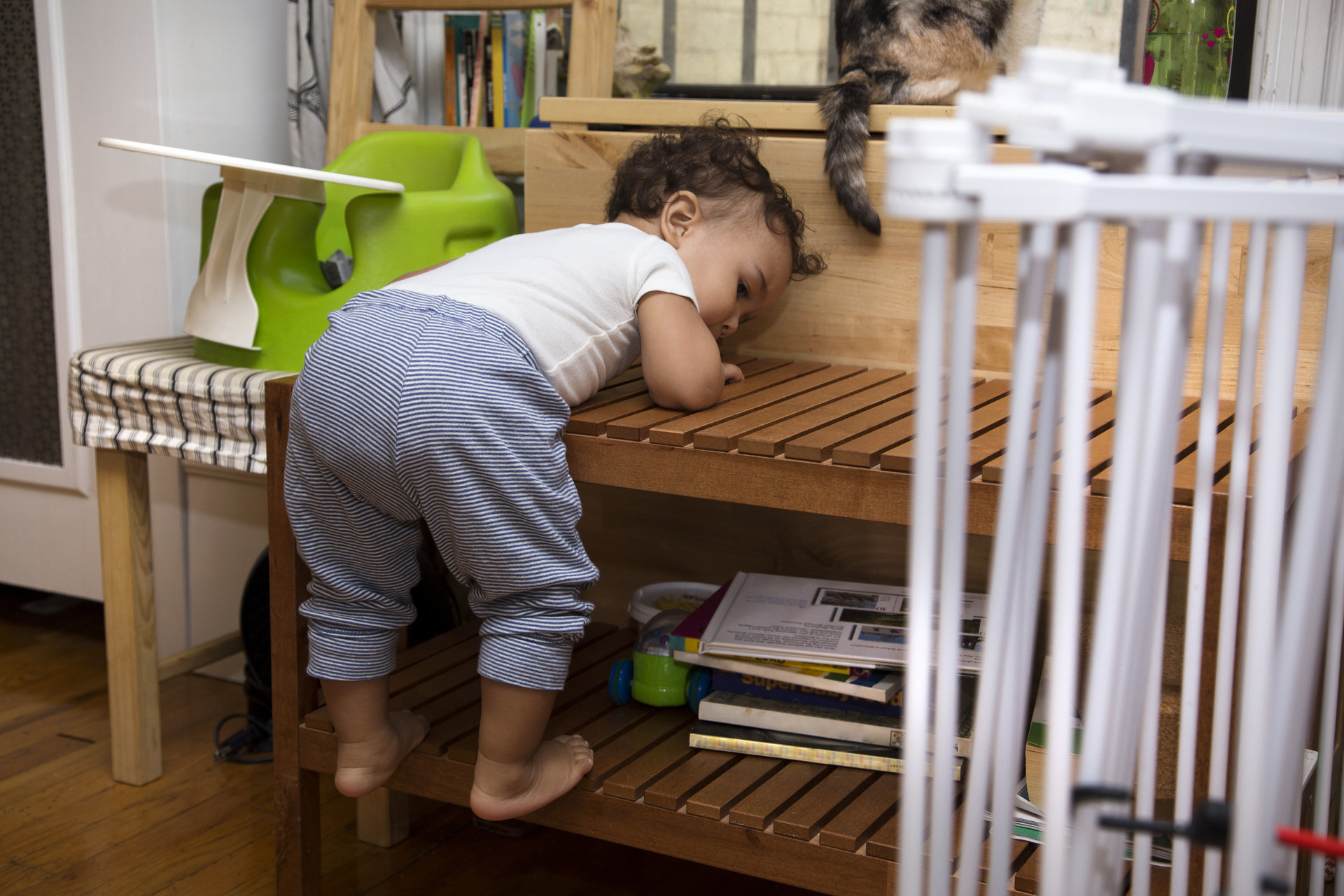 三个月宝宝总是憋尿是怎么回事,如何给宝宝养成憋尿的习惯