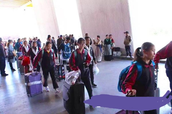 还记得*志宏**班吗？今天从广播里听到，我禁不住热泪盈眶