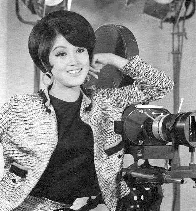 为爱息影,何莉莉26岁放弃事业嫁入豪门