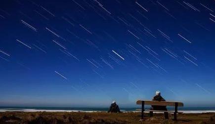 40岁想自己创业干点啥好呢,40岁左右适合哪个行业创业