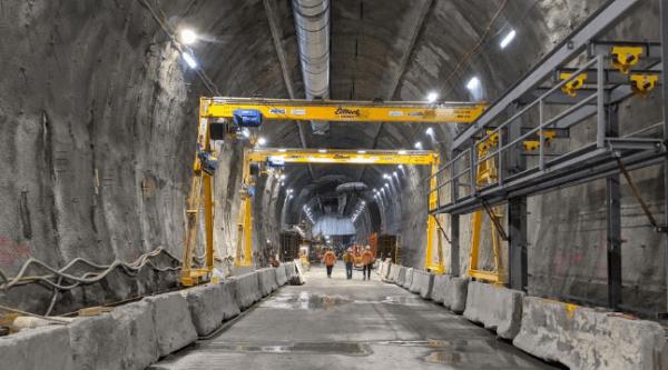 新图抢先看，墨尔本城铁隧道站即将建成，州长亲临视察